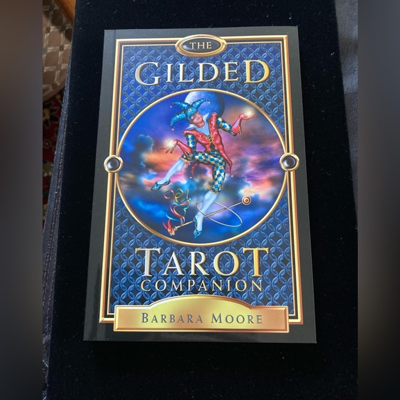 The Guilded Tarot by Barbara Moore Artwork-Ciro Marchetti #78 cards & guidebook - Picture 7 of 14